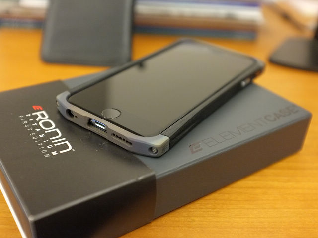 分享iPhone 6頂級限量保護框ELEMENT CASE-RONIN Titanium 1st Edition