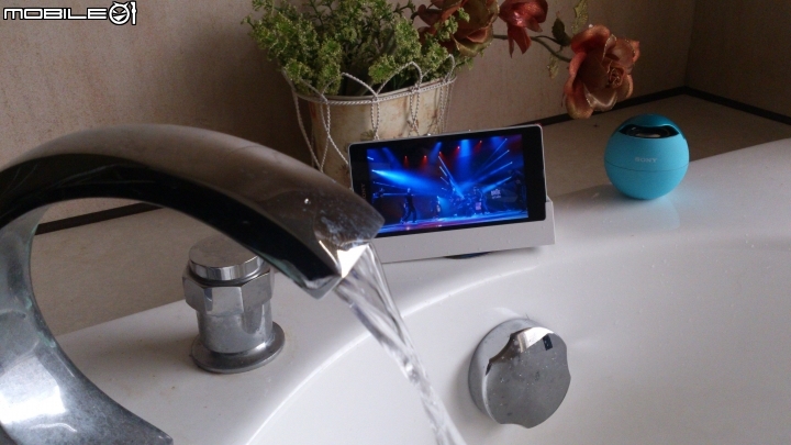 從SE時代到回歸SONY的第一支強打Xperia S - 再到4核防水旗艦機 Xperia Z !  下一個令我驚艷的會是Z4嗎!?  讓我們一同回味"Z"系列 最初 的感動吧!!!