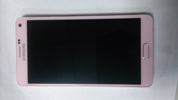 資訊月中華櫃台，Note 4粉色現貨簡單開箱