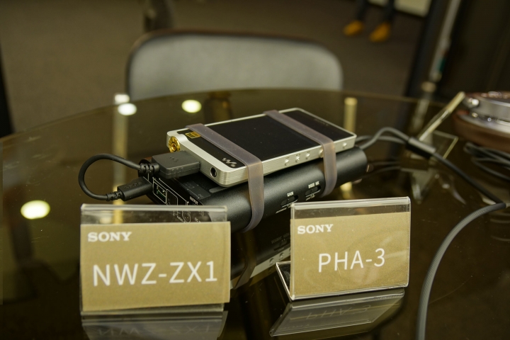 【感想&評測】Sony 2014耳機體驗會 - Z7配上PHA-3的完美組合 Hi-Res的音樂饗宴。（對決JVC SZ2000）