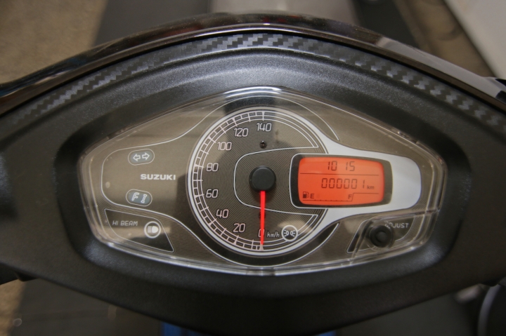 Suzuki Address V125SS 黑咖啡 開箱～（老闆好厲害的獨門絕活）