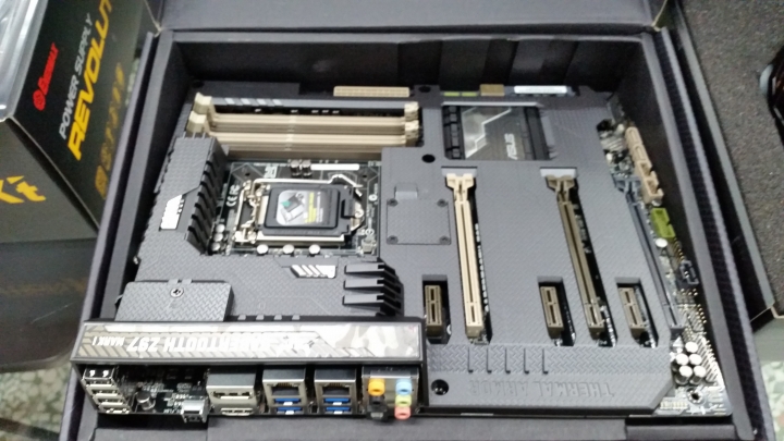 組給腦公的PC終於組好了