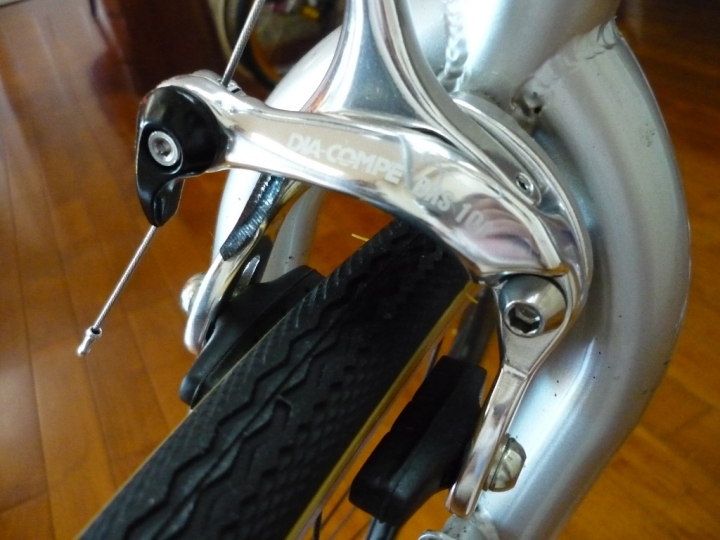 GIANT GSR2500 通勤車改裝700C分享
