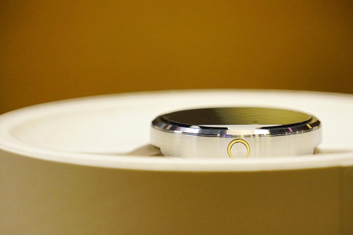【2014最美智慧錶】MOTO 360 Gray Leather (Stone) 開箱