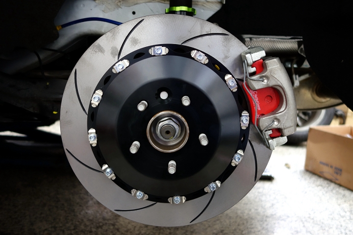 KUGA 6G  剎車系統小升級 _ AP Racing CP 8530_熱騰騰的發燒貨