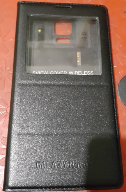 在露天買了一個Note4 無線充電皮套，價錢還蠻貴的，要2260，你們覺的這個是正廠還是副廠