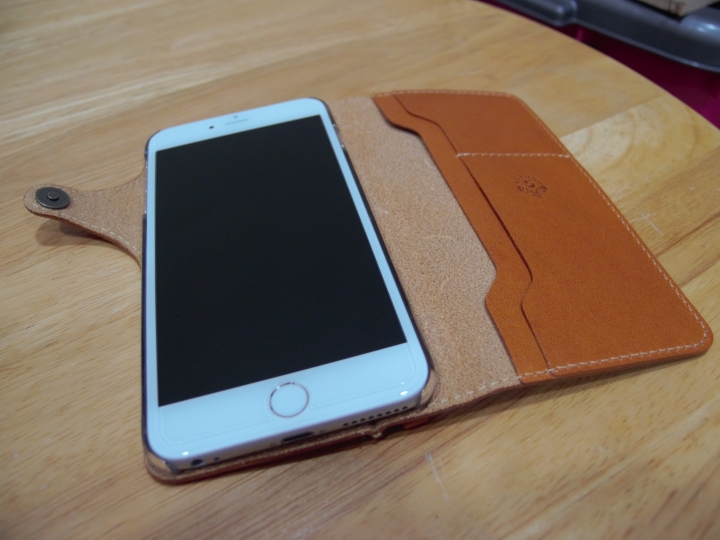 【分享】JACA JACA iPhone 6 Plus 保護皮套開箱文