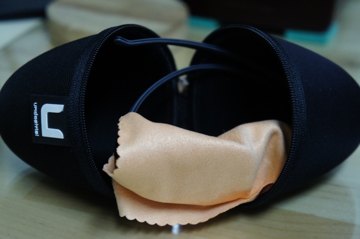 [分享]當來自法國手工的UNDOSTRIAL遇上德國ZEISS