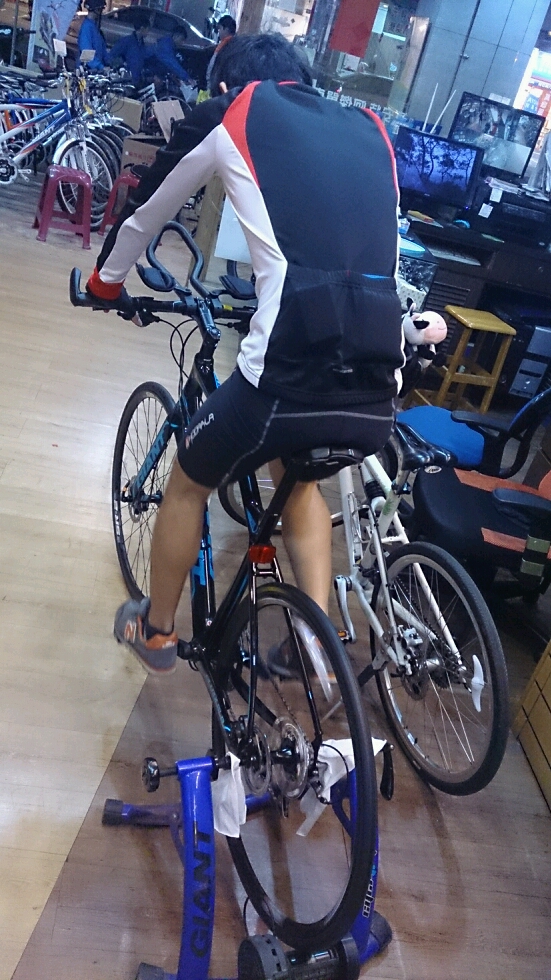 [開箱]2015_GIANT Fastroad_SLR 1及同場加映PZ tt 3.3(31.8mm專用）休息把