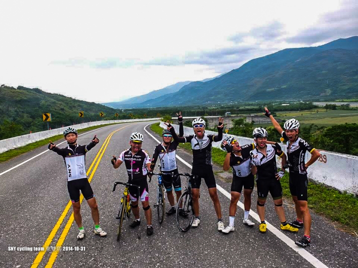 山羚羊 SNY cycling team 東部雙塔遊記