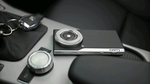 有人跟我一樣在等Panasonic CM1的嗎？