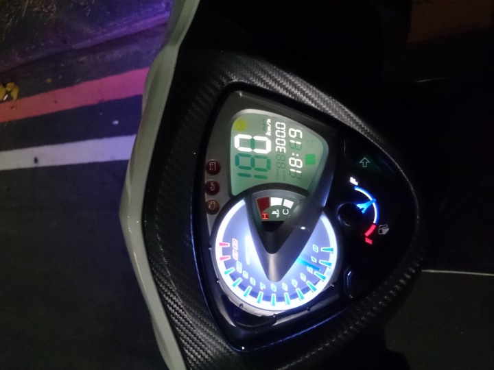 [11/9 更新] Kymco Racing King ABS 小開箱