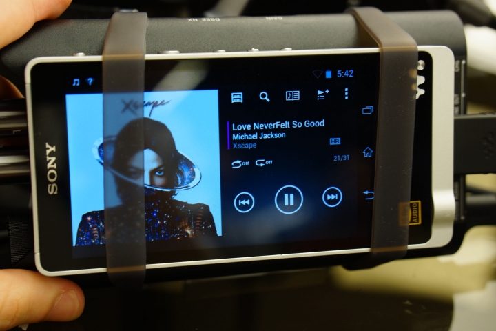 【感想&評測】Sony 2014耳機體驗會 - Z7配上PHA-3的完美組合 Hi-Res的音樂饗宴。（對決JVC SZ2000）