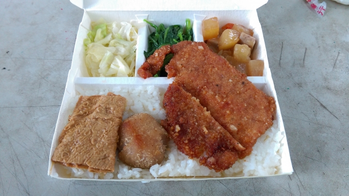 Desire Eye拍照，自動白平衡很不準...... [希望原廠後續更新改善]