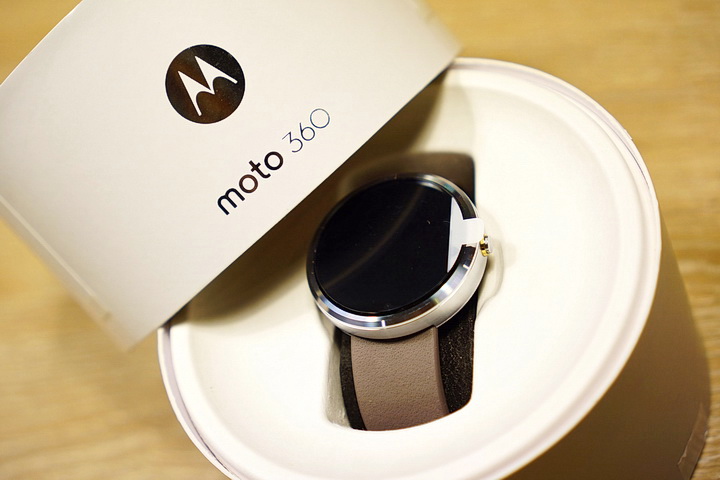 【2014最美智慧錶】MOTO 360 Gray Leather (Stone) 開箱