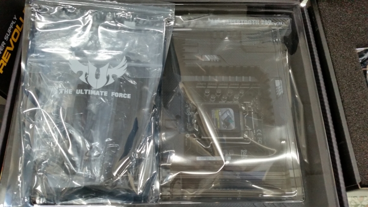 組給腦公的PC終於組好了