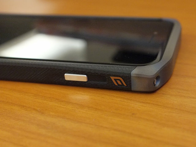 分享iPhone 6頂級限量保護框ELEMENT CASE-RONIN Titanium 1st Edition
