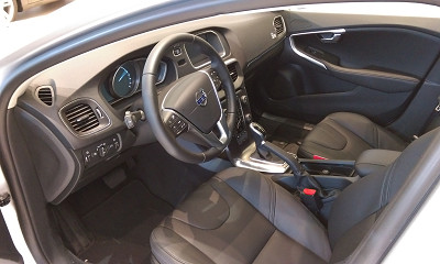 【開箱】VOLVO V40 Cross Country D4