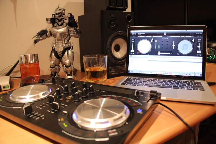 <開箱> Party隨我行，DJ就是我 Pioneer DDJ-WeGO3