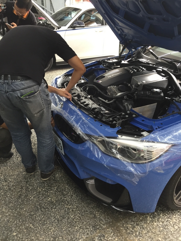 F82 M4 with Akrapovic exhaust & ARMA air intake