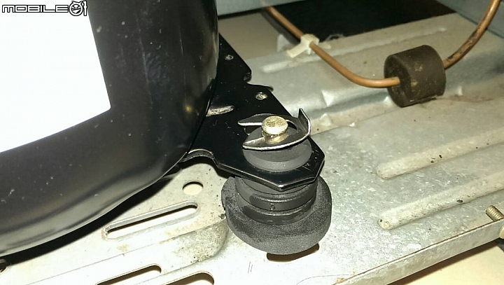 DIY冰箱壓縮機減震橡膠腳座更換