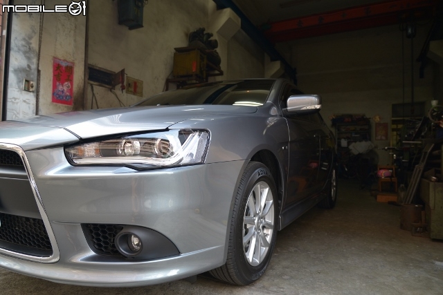開了一個月的開箱文 Lancer Sportback 拍的不好請見諒