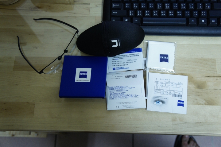 [分享]當來自法國手工的UNDOSTRIAL遇上德國ZEISS