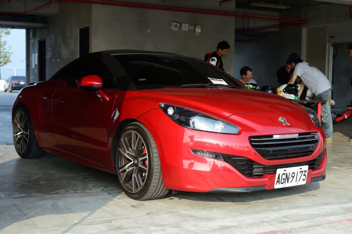 Peugeot性能獅王RCZ R @ 大鵬灣