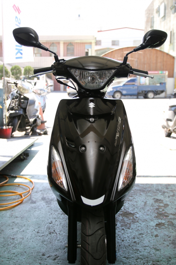 Suzuki Address V125SS 黑咖啡 開箱～（老闆好厲害的獨門絕活）