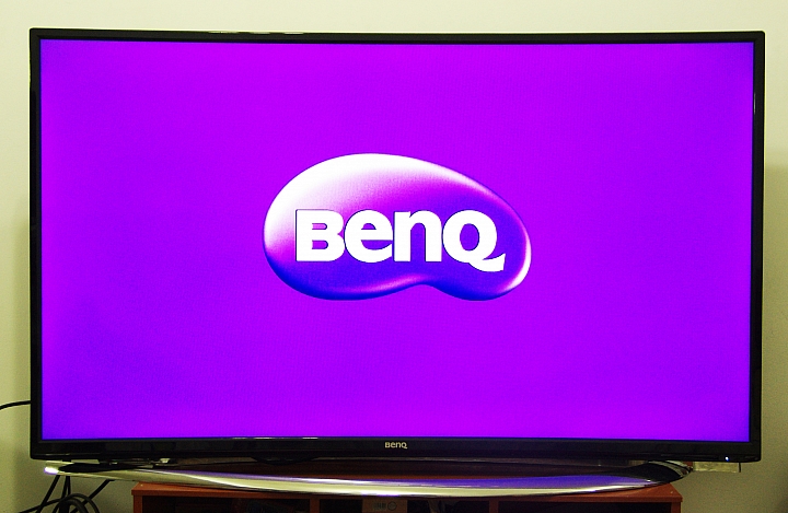 BenQ 55RU6600 黑湛屏曲面電視開箱和不專業評測