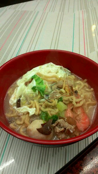 賀呷台中南屯美食地圖!台中南屯萬和宮附近～天然養生鍋燒麵!蔥油餅!肉燥飯!老麵發素包