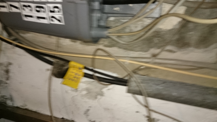 11/28更新FTTH的施工期大約多久啊[後續更新...中華是把客戶都當白X就對了]