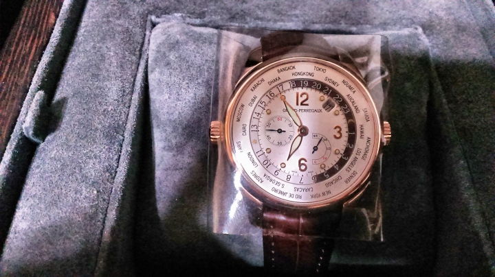 破產季降臨。芝柏 玫瑰金 時間時區錶開箱 (Girard-Perregaux)