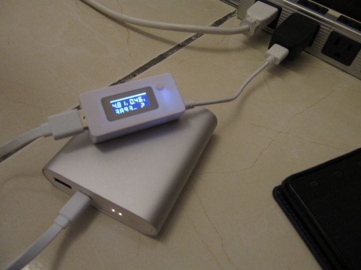 M330開箱文+鴻海原廠充電速度大公開~