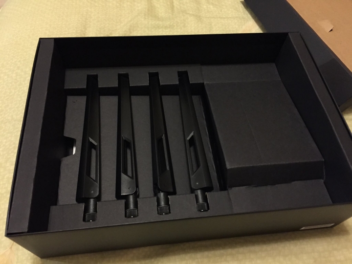 [開箱]ASUS RT-AC87U簡單開箱