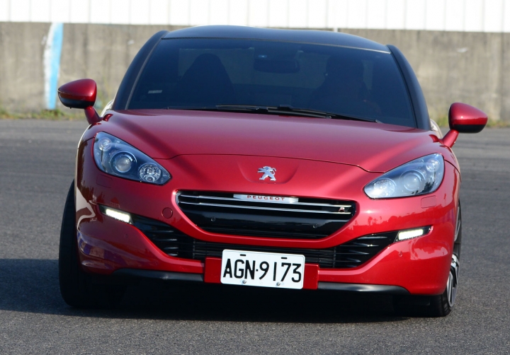 Peugeot性能獅王RCZ R @ 大鵬灣