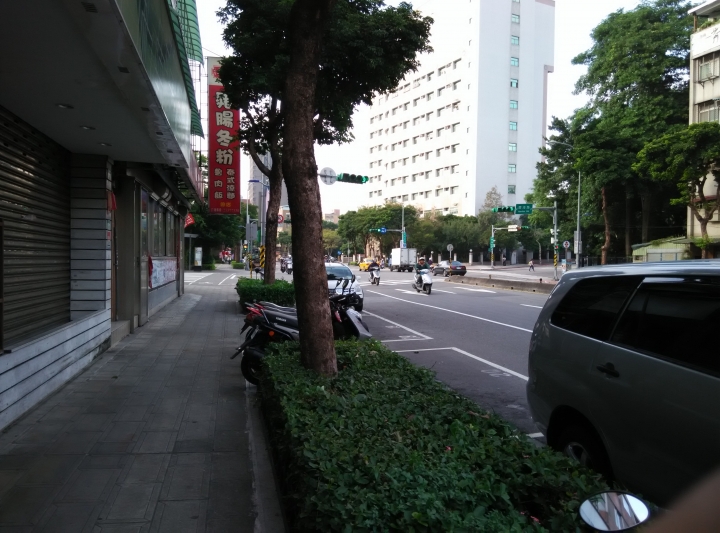 生平第一次開箱    紅米NOTE 4G增強版