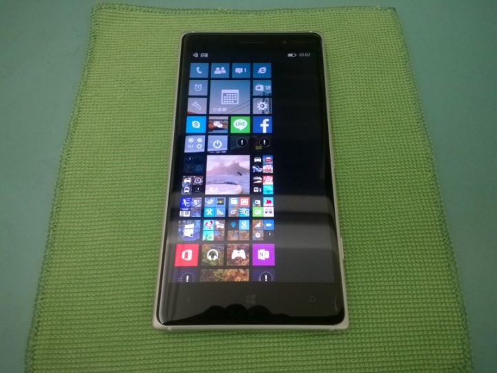 Nokia Lumia 830簡單開箱文