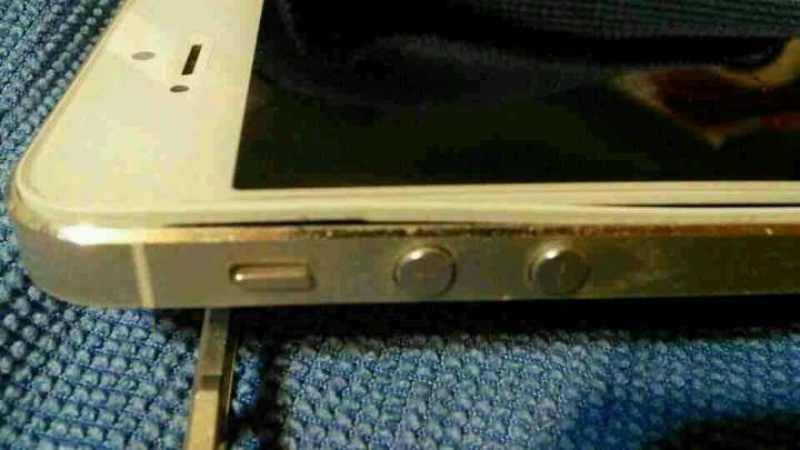 我的iPhone 5 電池漲爆了，好危險