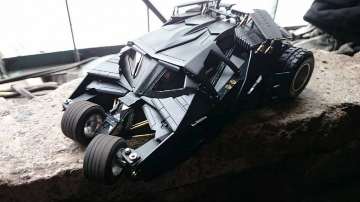 AMZ改黑暗騎士蝙蝠車