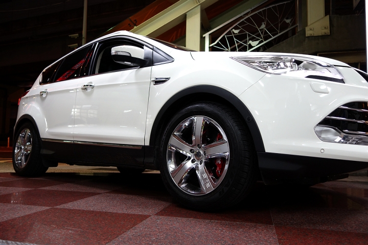 KUGA 6G  剎車系統小升級 _ AP Racing CP 8530_熱騰騰的發燒貨