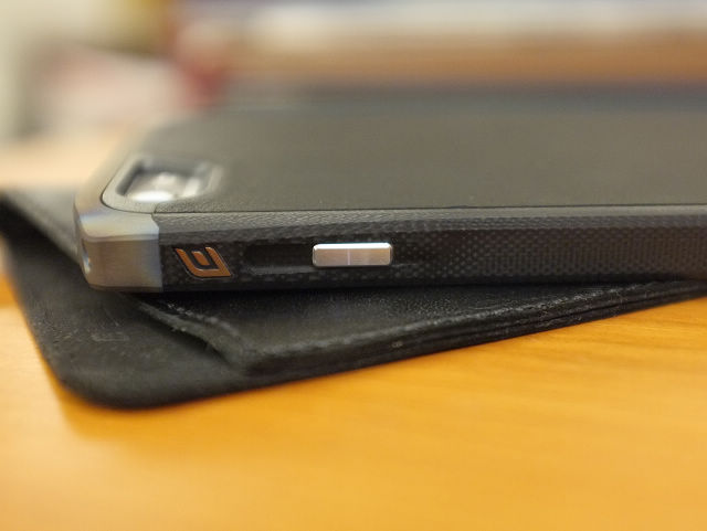 分享iPhone 6頂級限量保護框ELEMENT CASE-RONIN Titanium 1st Edition