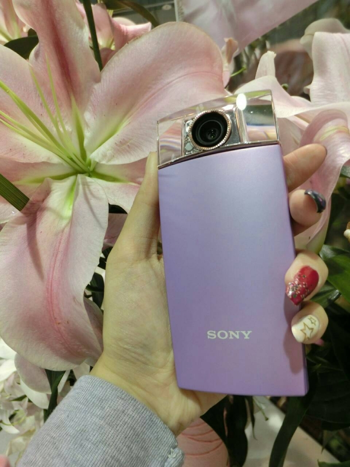 SONY KW11 塑膠殼真的不耐摔