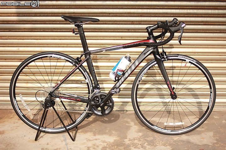 出乎意料之外,入手第一台公路車,TCR SLR2 2015開箱
