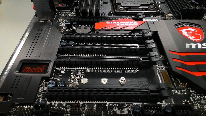 MSI X99S Gaming 9 AC+GTX970 Gaming SLI 暴雪英霸測試