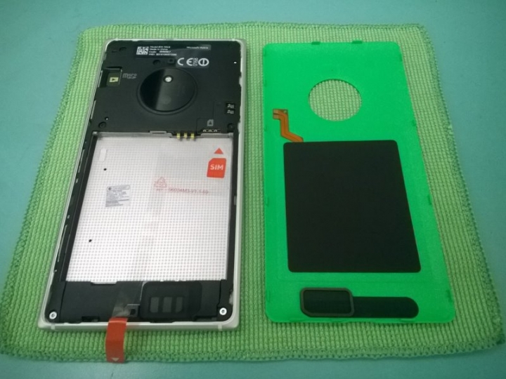 Nokia Lumia 830簡單開箱文