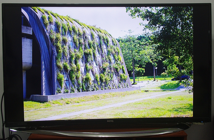 BenQ 55RU6600 黑湛屏曲面電視開箱和不專業評測