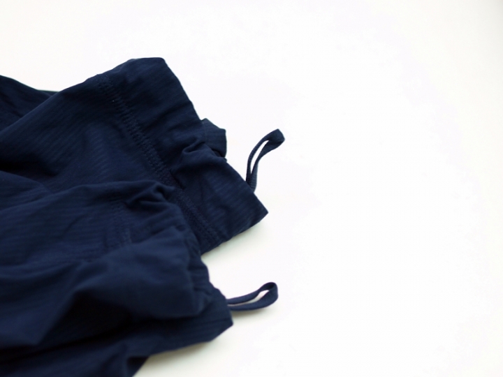 [開箱] LULULEMON  休閒褲&機能衣