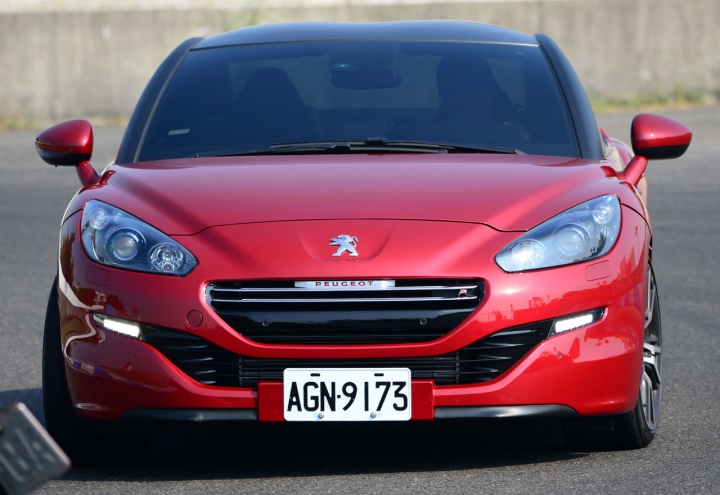 Peugeot性能獅王RCZ R @ 大鵬灣