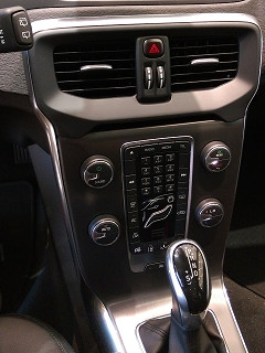【開箱】VOLVO V40 Cross Country D4